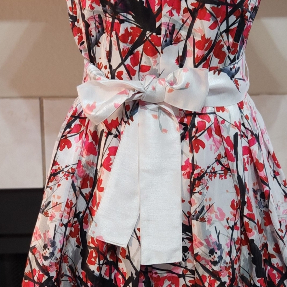 Samuel Dong Red White Cherry Blossoms Wired Double Collar Zip Front Dress - Picture 5 of 5